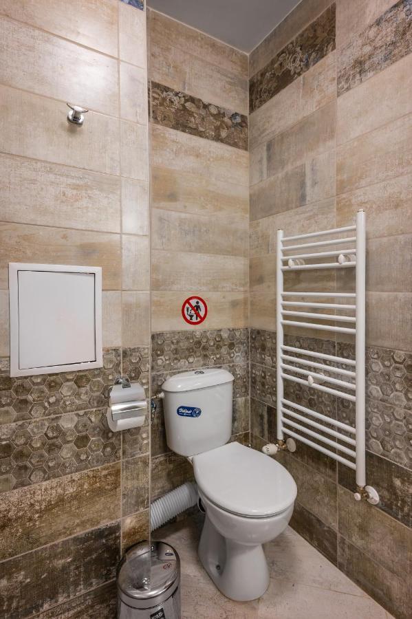 Апартаменты Nomad Haven: 1Bd Flat With Balcony & Desk София Экстерьер фото